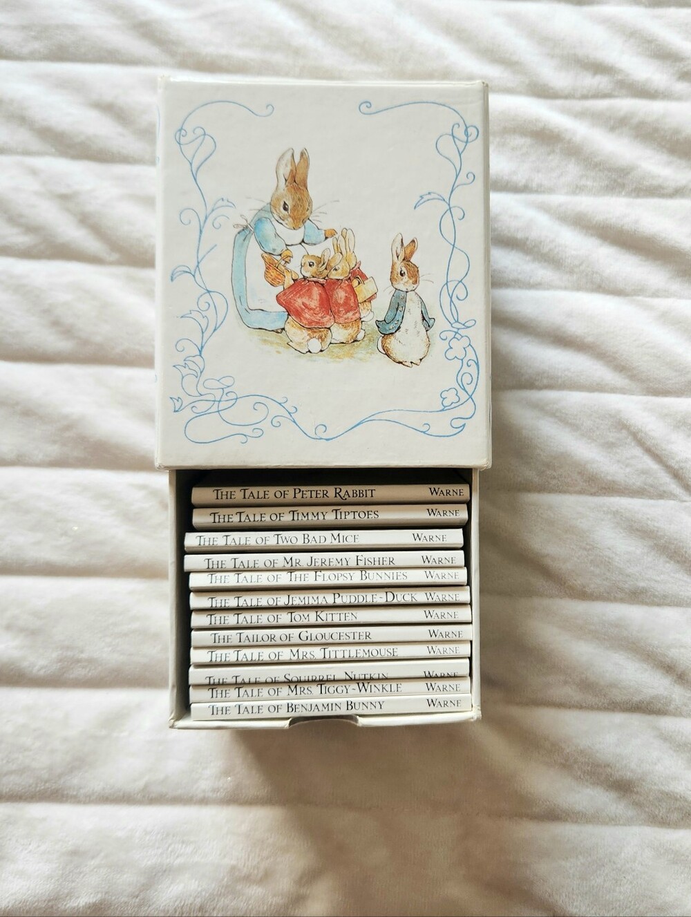 Peter Rabbit Classic Storybook Set - White Illustrated Box